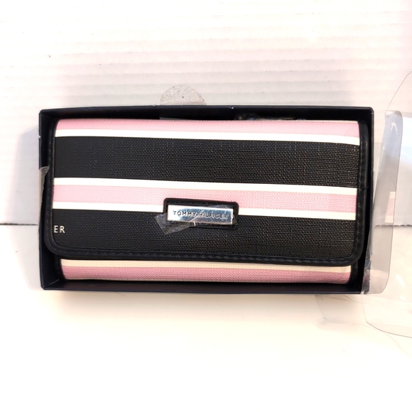 Tommy Hilfiger Women's Black and Pink Striped Wallet Brand New - Picture 1 of 8